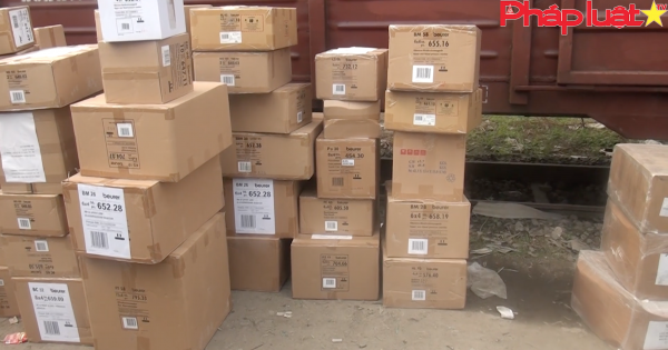 Bắt giữ lô hàng lậu lớn tại ga Sóng Thần