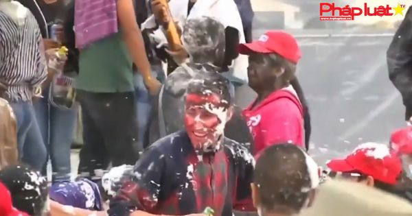 Lễ hội hóa trang trắng đen ở Colombia