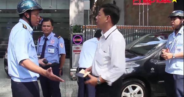 TP HCM: Quận 3 ra quân xử lý vi phạm lấn chiếm lòng, lề đường