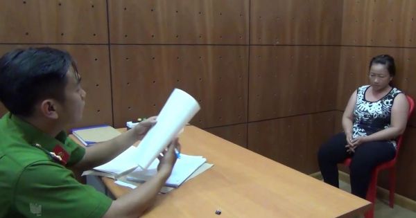 Dùng giấy tờ giả rút tiền ngân hàng giải ngân qua bưu điện