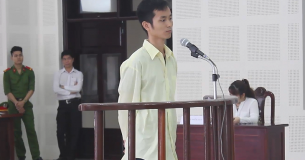 Tuyên án chung thân đối với Feng Long Chun bắn chết đồng hương