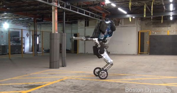 Google giới thiệu robot 'gây ác mộng'