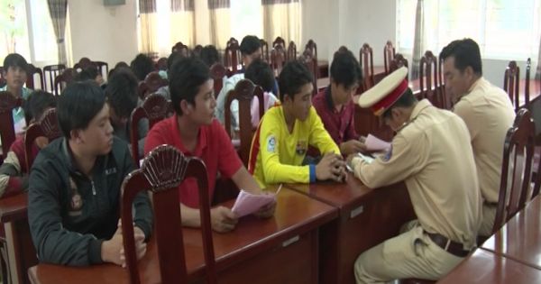 Kiên Giang xử phạt 19 đối tượng tập trung đua xe và cổ vũ trái phép