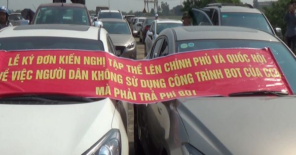 Người dân tiếp tục phản đối thu phí qua cầu Bến Thủy