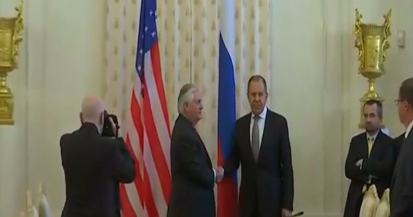 Nga cáo buộc Mỹ tấn công phi pháp Syria