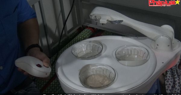 Sáng chế robot cánh tay hỗ trợ người già, bệnh nhân