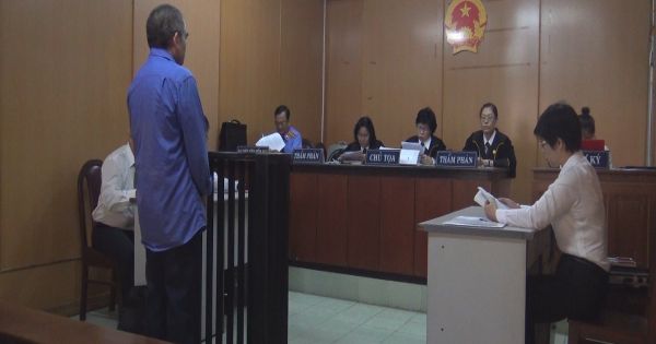 Hoãn phiên tòa phúc thẩm bị cáo phạm tội Cố ý gây thương tích