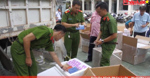 Đột nhập và triệt phá đường dây buôn lậu thuốc tân dược