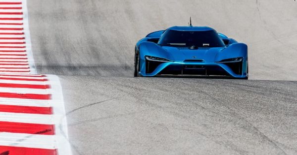 Xe hơi chạy bằng điện nhanh nhất thế giới