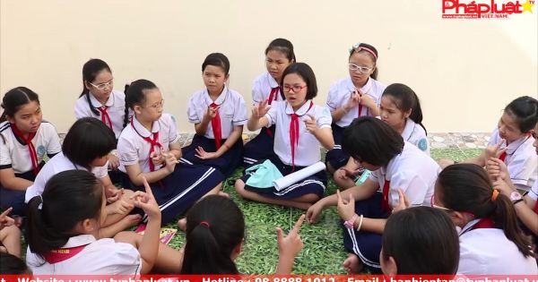 Bé gái 9 tuổi chia sẻ cộng đồng về phòng chống xâm hại