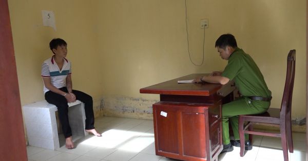 Hậu Giang: Giật nhầm điện thoại mô hình