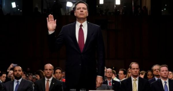 Tiết lộ cuộc trò chuyện với Tổng thống Trump, Comey có thể lĩnh án 35 năm tù