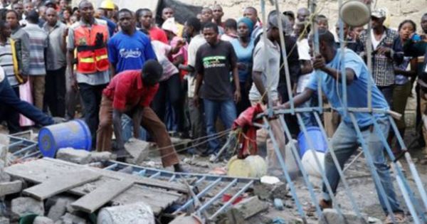 Hơn 120 người bị mất tích trong vụ sập chung cư cao tầng