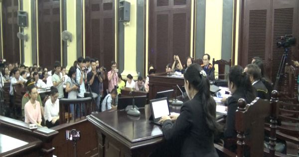 Phần IV : Toàn cảnh Phiên xét xử hoa hậu Phương Nga sáng 29/6: Phương Nga 