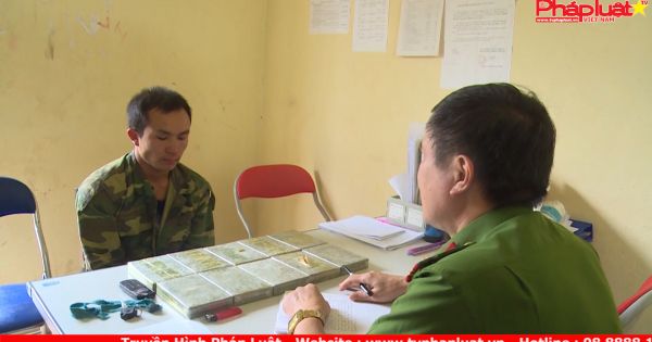 Công an Sơn La bắt hai đối tượng vận chuyển 10 bánh heroin