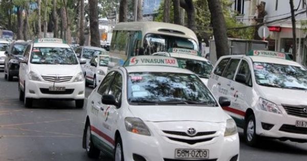 Tài xế Vinasun nghỉ việc hàng loạt: 