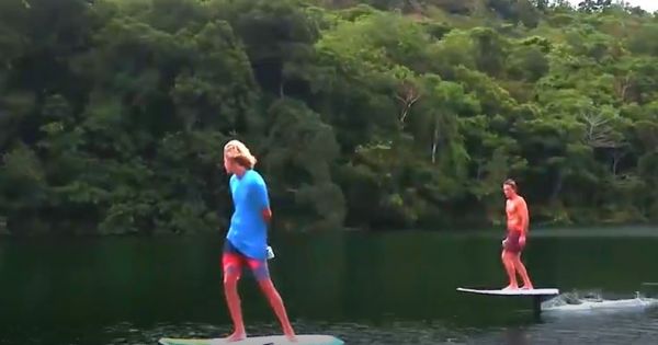 Ván lướt sóng cho bạn 