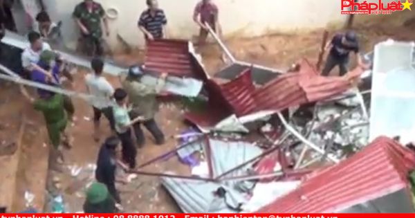 Sạt lở chôn vùi quán internet, 2 người chết, nghi nhiều người mắc kẹt