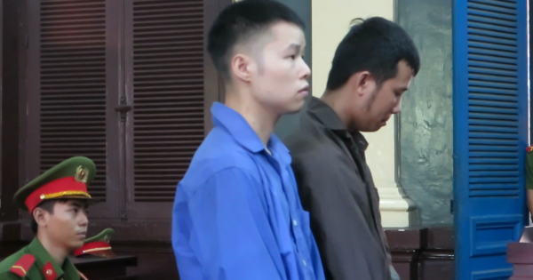 Cấu kết với người Trung Quốc giả công an lừa tiền tỷ