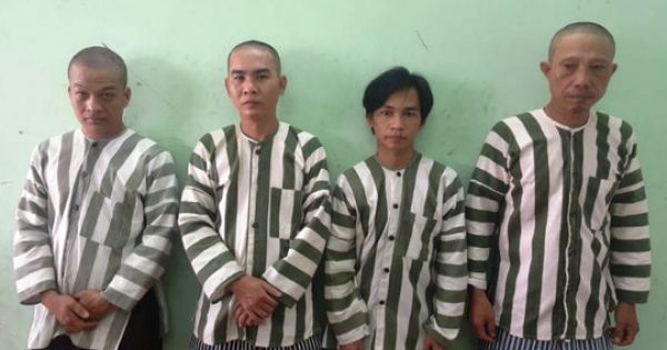 Tú ông điều chân dài đến bán dâm trong khách sạn