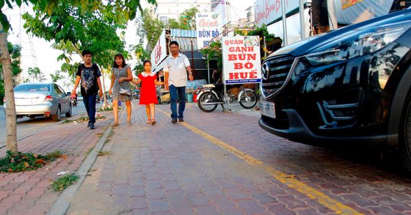 Điểm báo ngày 18/07/2017: Vỉa hè nhiều tuyến đường quận 10 TP.HCM thành nơi bán hàng rong