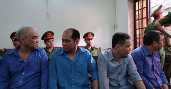 Băng cướp xe khách liên tỉnh lãnh án nặng