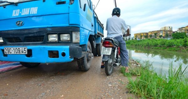 Hà Nội: Người dân không có đường về nhà sau khi mua căn hộ cao cấp