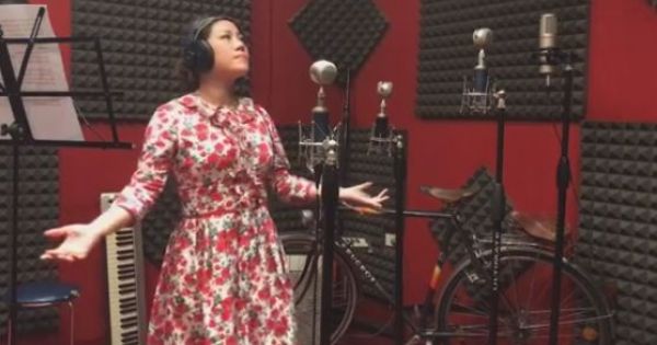 Nhà báo Nguyễn Ngọc thả hồn trong MV 