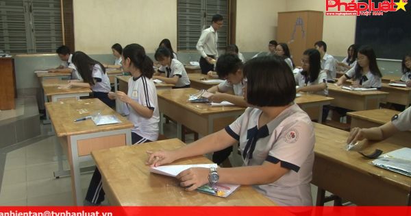 Nhiều trường đại học trên cả nước công bố điểm chuẩn