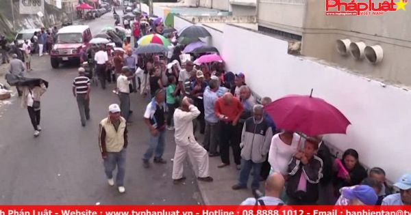 Mỹ áp dụng chế tài đối với Tổng thống Venezuela Maduro