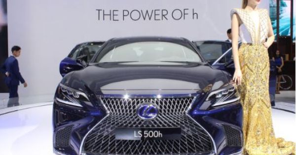 Lexus mang dàn xe sang, tiết kiệm nhiên liệu ra mắt đại gia Việt
