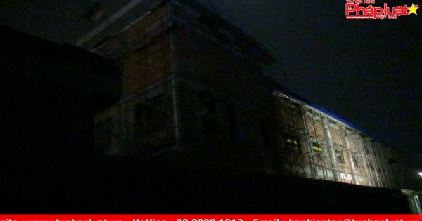 Công nhân rơi từ giàn giáo xuống đất tử vong