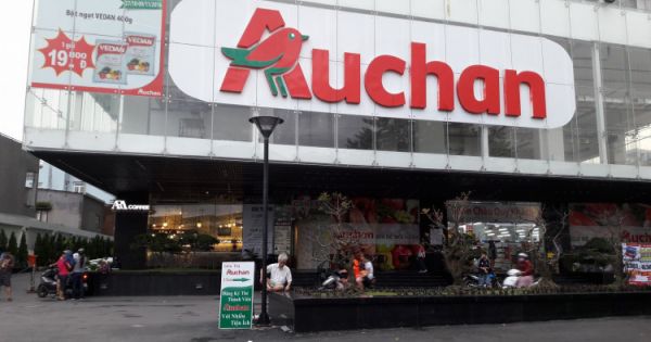 Vào siêu thị đâm chết nhân tình vì dám đi theo người mới