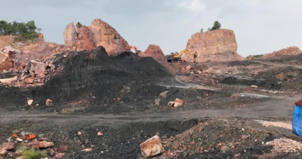 Chí Linh (Hải Dương): Chính quyền làm ngơ để tài nguyên 'chảy máu'?