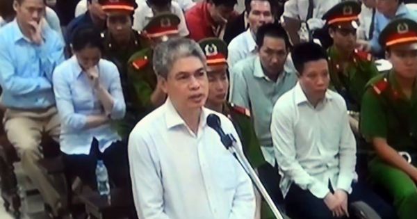 Sếp OceanBank đưa tận tay 