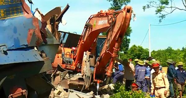 Hiện trường tàu hỏa lật sau tai nạn ở Quảng Bình