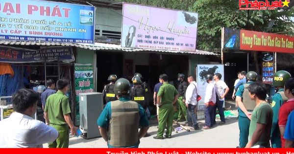 Tên trộm ôm bình ga cố thủ suốt 5 giờ khi bị phát hiện