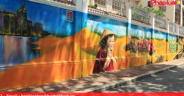 Độc đáo bức tranh tái hiện 3 miền đất nước được vẽ trên tường