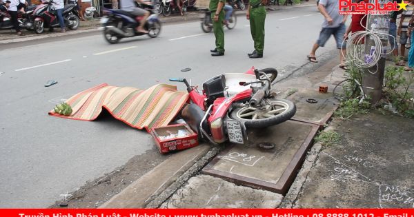 TPHCM: Tai nạn giữa xe tải và xe máy khiến 1 người tử vong