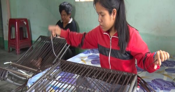 Anh em mồ côi vượt qua nỗi đau chất độc da cam để sống tốt