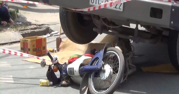 Ông chở cháu đi học bị xe tải cán tử vong