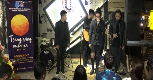 Đấu giá trong đêm nhạc gây quỹ từ thiện