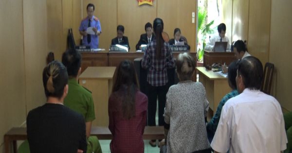 Cô gái sát hại người tình được trả tự do sau phiên tòa