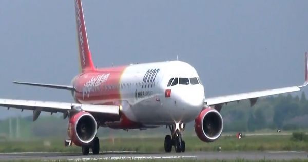 Khách hàng được bố trí chỗ ăn, ngủ khi bị chậm chuyến bay