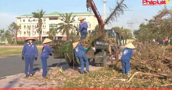 Hà Tĩnh: Nỗ lực thu gom, xử lý rác thải sau bão số 10