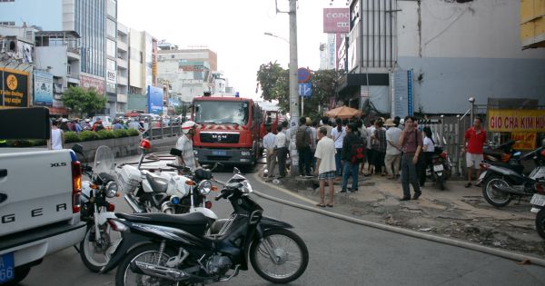 Cháy cửa hàng sơn, 3 người thương vong