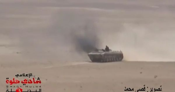 IS thua liểng xiểng, “Hổ Syria” đánh thẳng về Raqqa