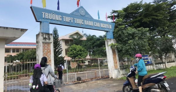 Điểm báo 26/09/2017: Phụ huynh than phí cao, trường bảo 