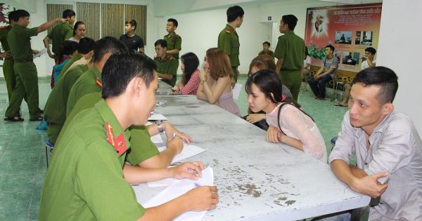 Điểm báo 29/09/2017: Từ 14 tuổi trở lên ra đường phải có giấy tờ tùy thân