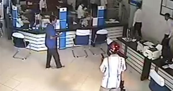 Nghi phạm tự sát, vụ cướp ngân hàng ở Vĩnh Long giải quyết thế nào?